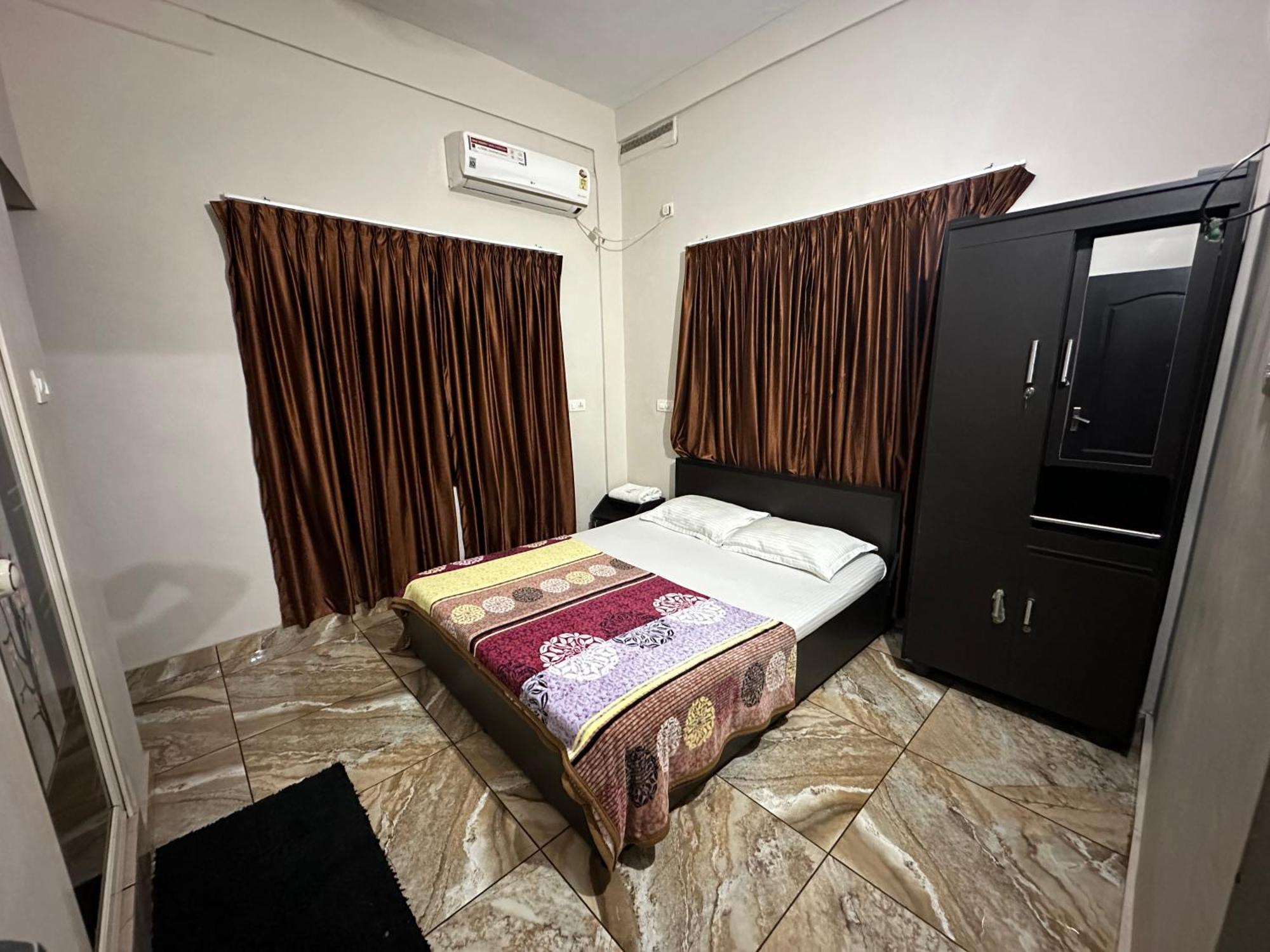 Zahir Residency Hotel Kondotty Kültér fotó
