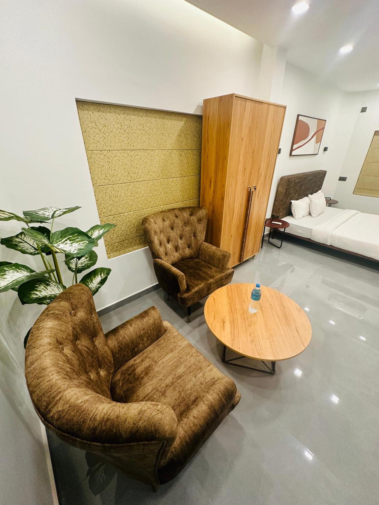 Zahir Residency Hotel Kondotty Kültér fotó