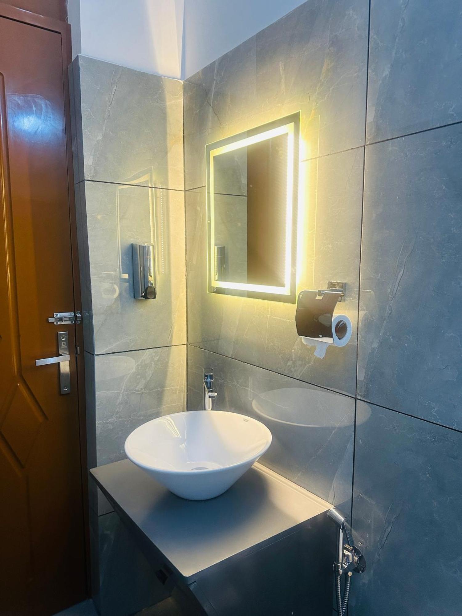 Zahir Residency Hotel Kondotty Kültér fotó